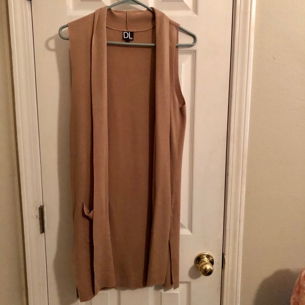 Tan vest
